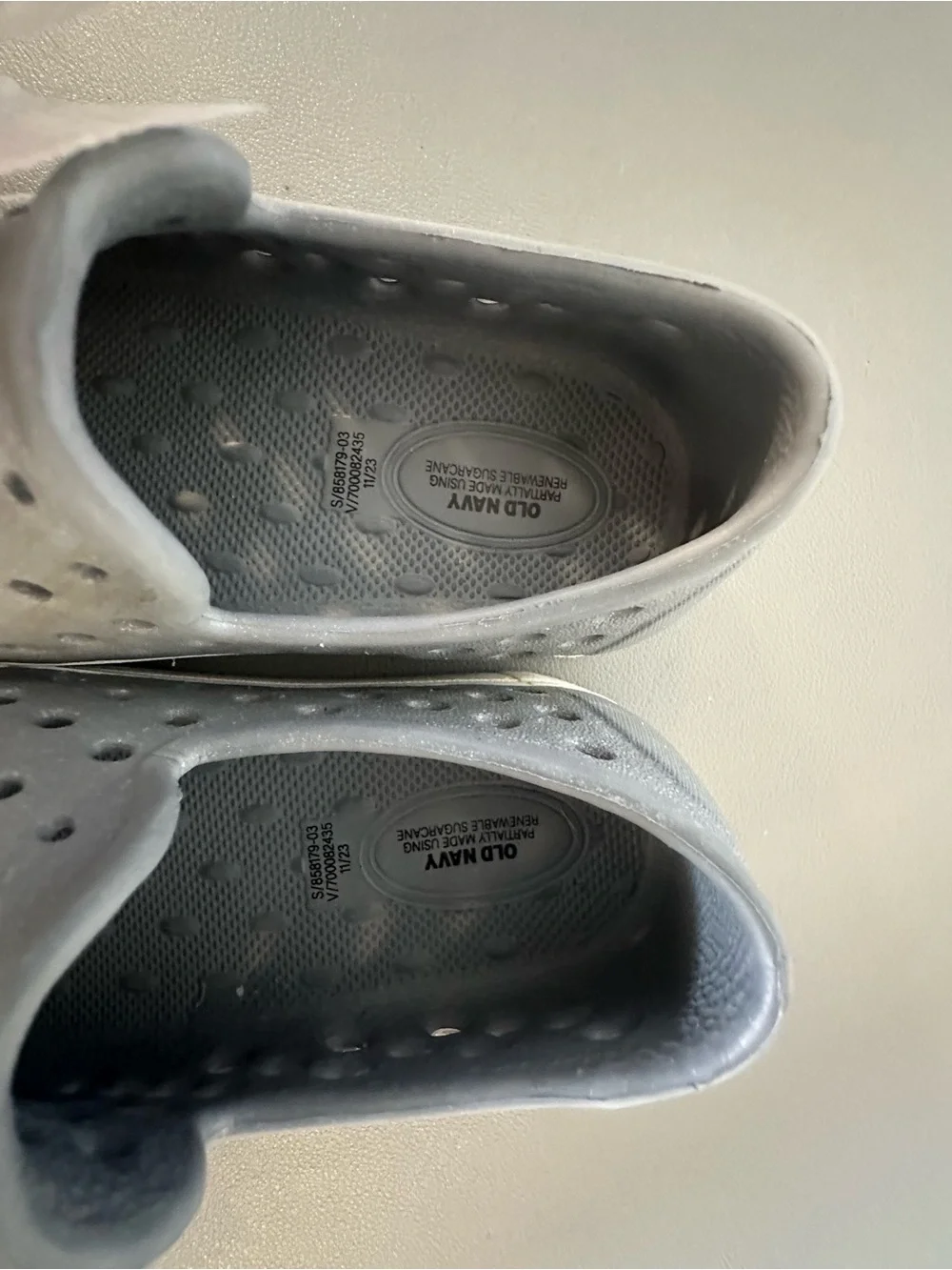 Kids Old Navy Casual Slip-On Clog in Gray